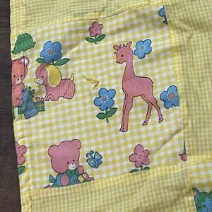 Vtg Homemade Infant Baby Quilt Crib Blanket Animals Yellow Pink Gingham 32x42